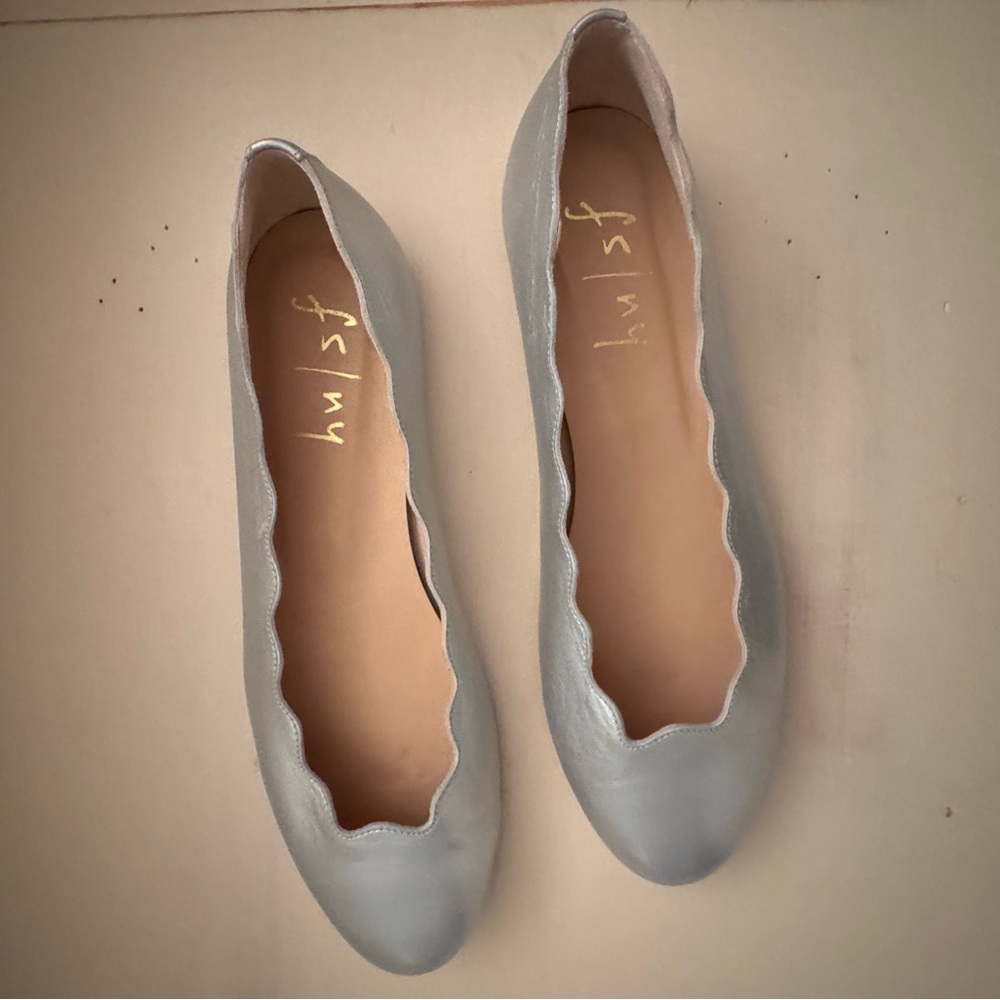 Scalloped Ballet Flats in silver